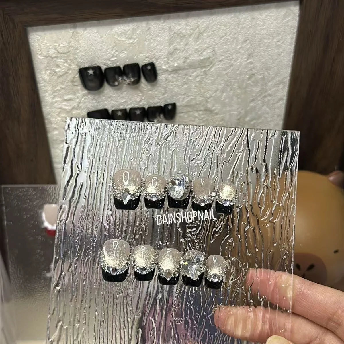 Black Silver-press on Nails Party Gift for Yourself Lover Friend Kids Nails Short Christmas