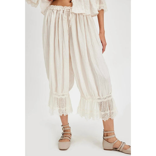 Combhasaki Women's Y2K Loose Fit Bloomers Cropped Pants Drawstring High Waist Floral Lace Patchwork Calf-Length Lantern Trousers   pant