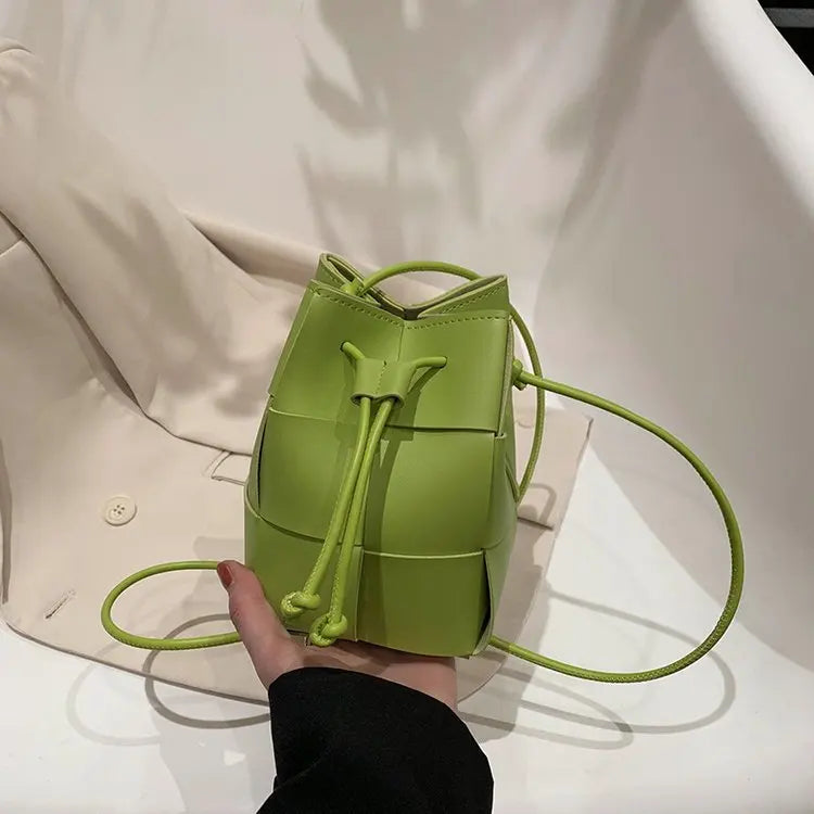 New Small Weave Bucket Drawstring Shoulder Cross Bag Female bag Woven Handbag Luxury Bag sss Express Designer Famous Brand Bags