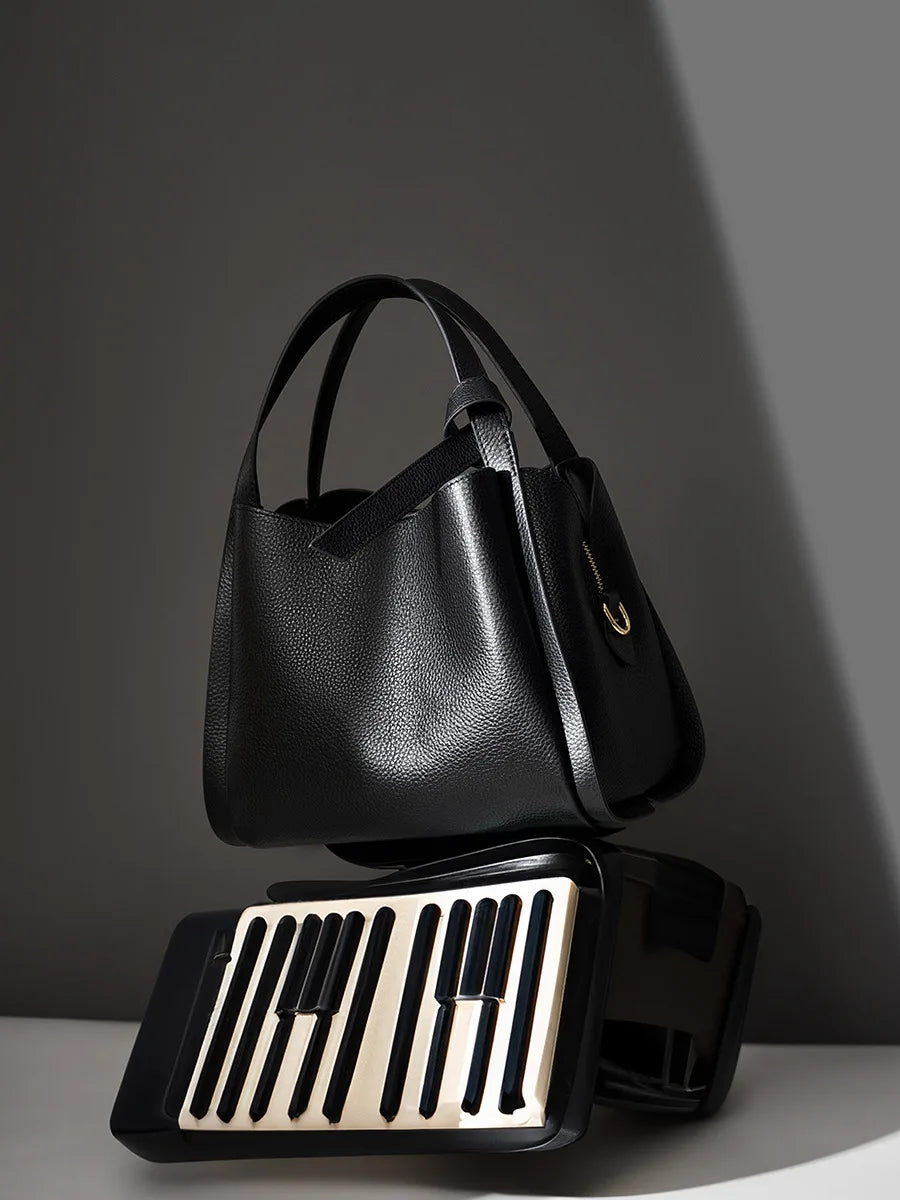 Cow Genuine Leather Bucket Bag For Women  Luxury design Cowhide Crossbody Bag Commuter Shoulder Bag For Shopping handbag