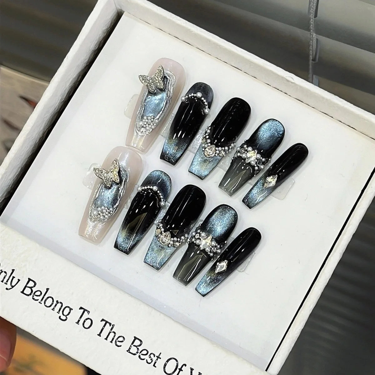 [Lanyao Xinghai] Premium Blue Cat's Eye Rhinestone Luxurious Heavy-Craftsmanship Niche New Design Long Press-On Nails