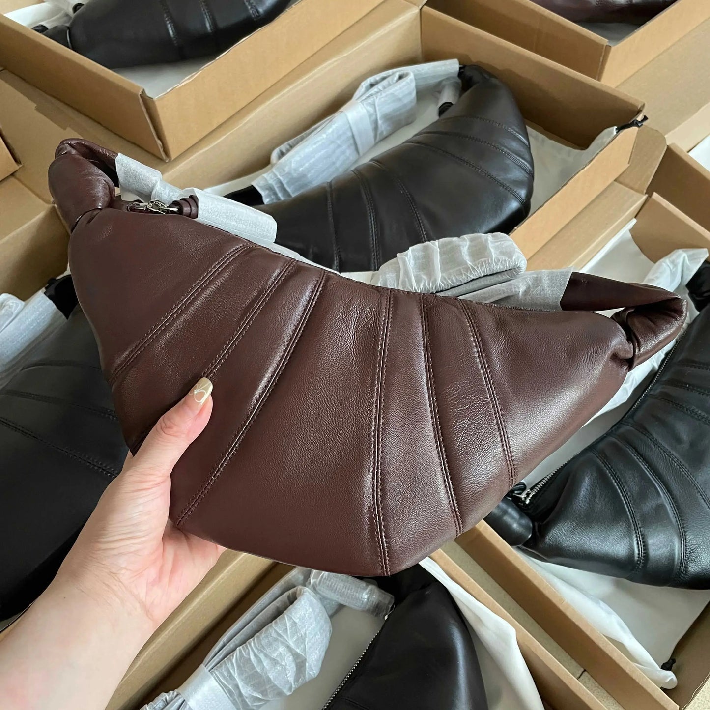 Designer New Lambskin Croissant Brand Luxury Croissant Bag Fashionable Versatile Shoulder Crossbody Bag