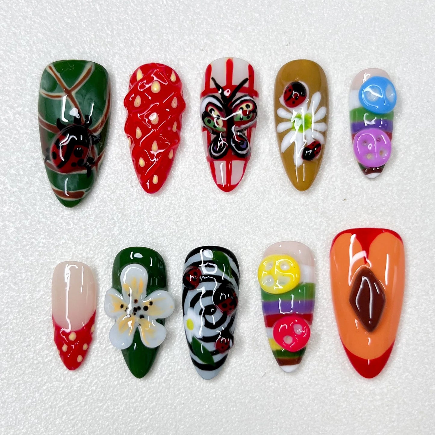 Personalized Handmade Flower Insect Fake Nail Press on Nails 3D Sculpture Series High-grade Manicure Almond Length Ornament