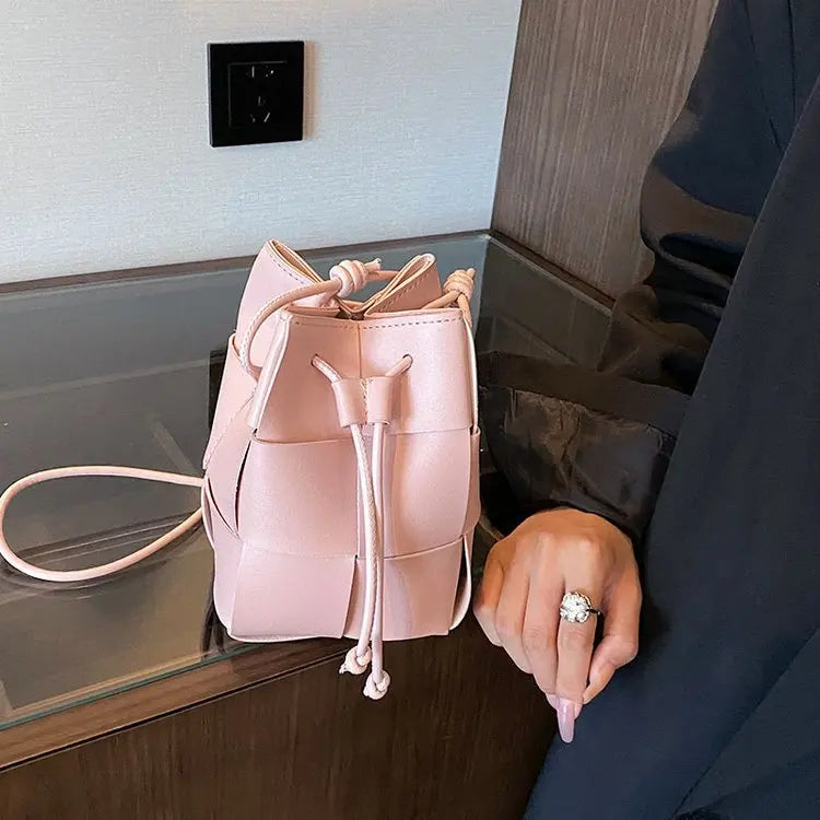 New Small Weave Bucket Drawstring Shoulder Cross Bag Female bag Woven Handbag Luxury Bag sss Express Designer Famous Brand Bags